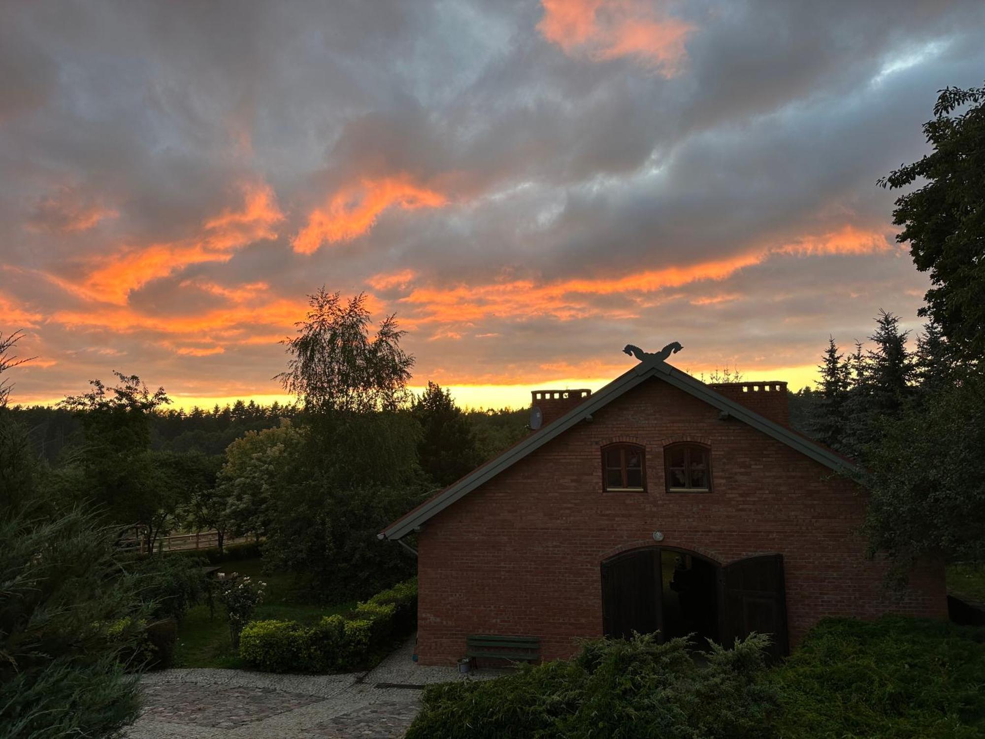 Stajnia Lipowo 45 Villa Buitenkant foto